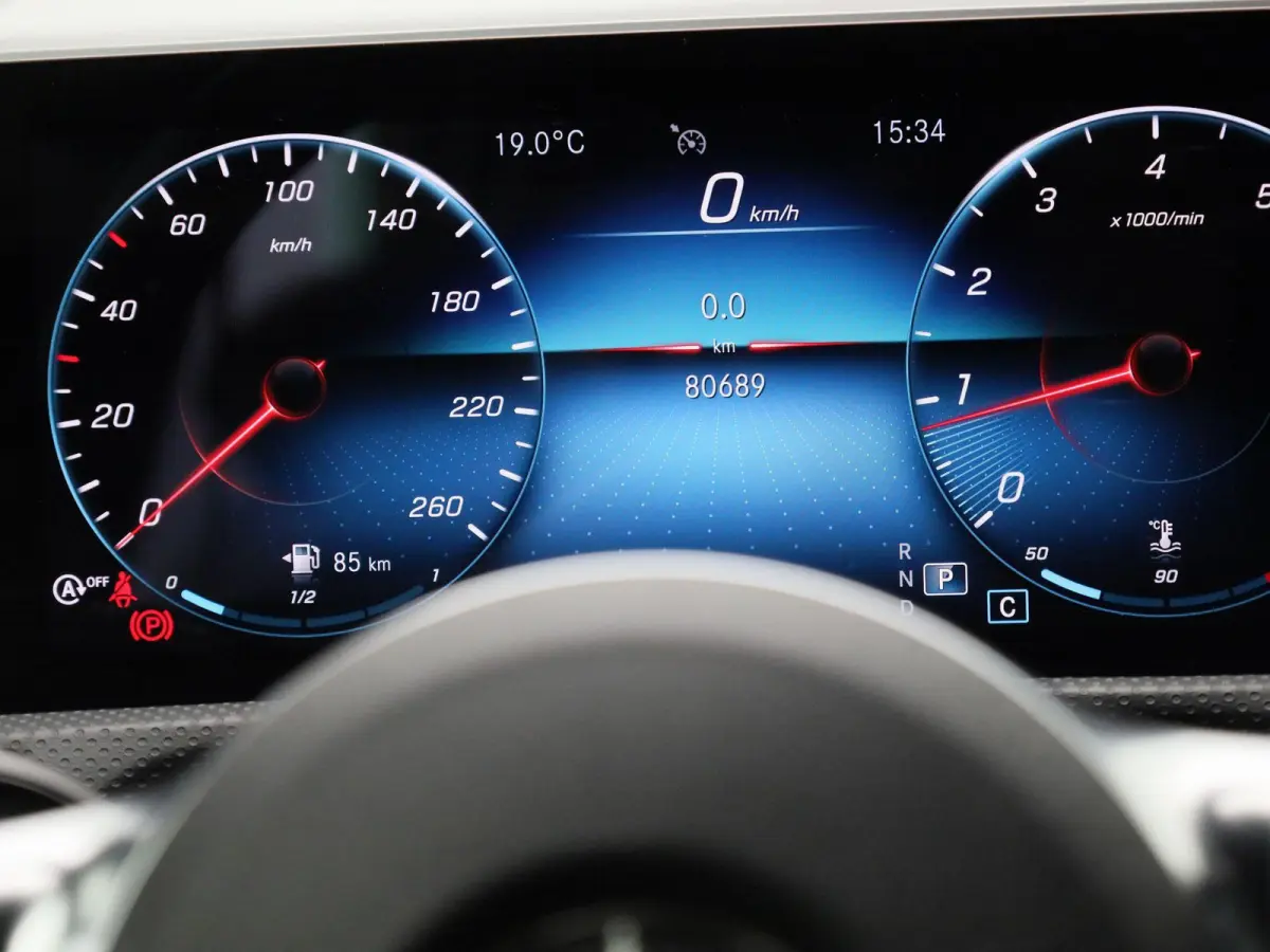 180 Business Solution AMG | Wordt Verwacht | Apple Carplay / Android Auto | Achteruitrijcamera | Parkeersensoren | Stoelverwarming |