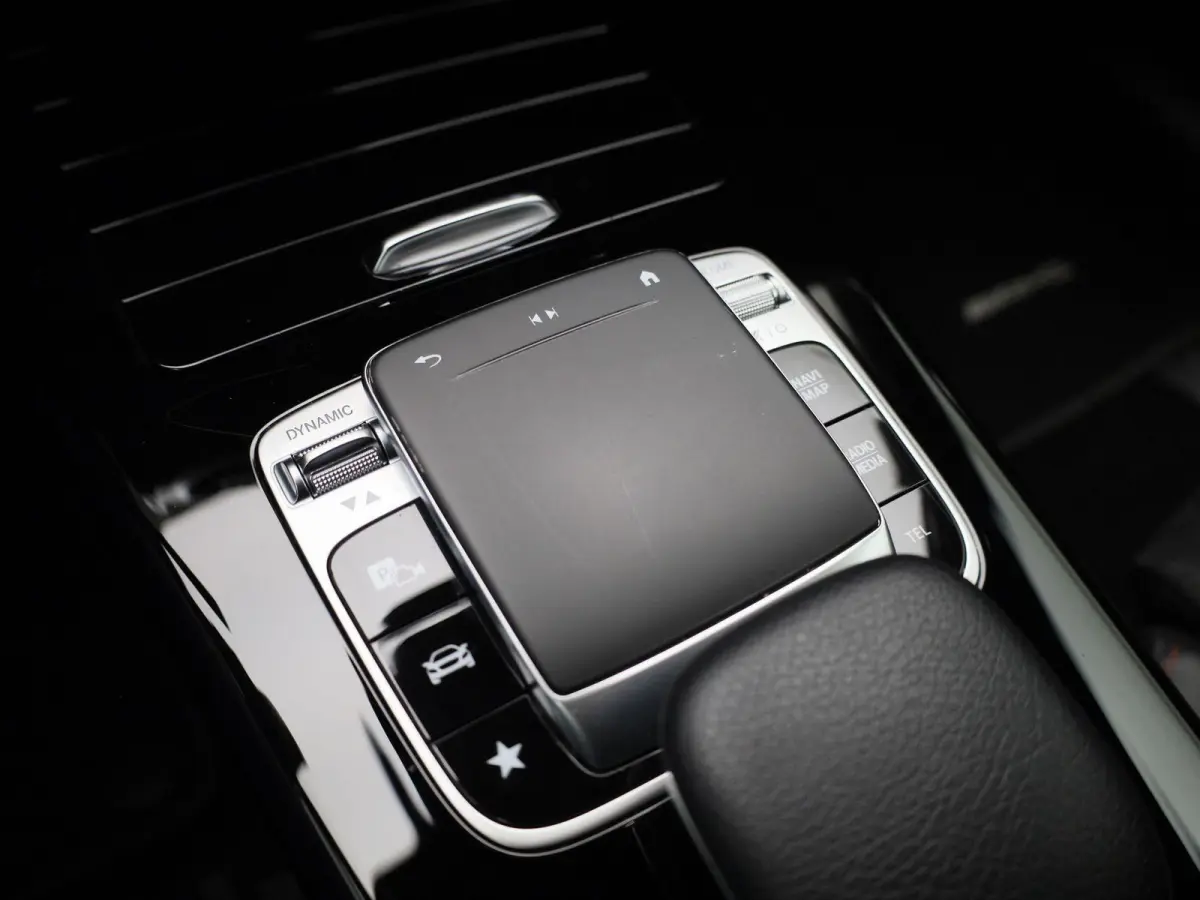 180 Business Solution AMG | Wordt Verwacht | Apple Carplay / Android Auto | Achteruitrijcamera | Parkeersensoren | Stoelverwarming |