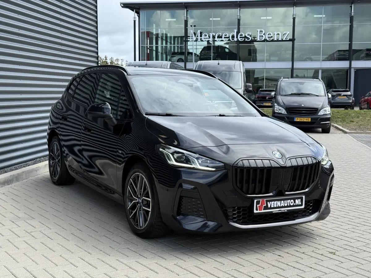 225e xDrive M-Sport Shadow
