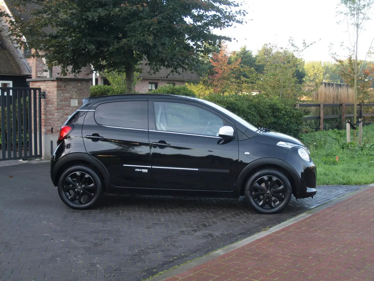 1.0 VTi Urban Ride | Camera | 5-deurs | Airco | 15 Inch | NL-Auto |