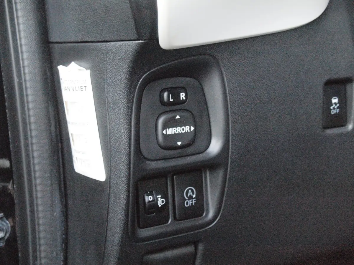 1.0 VTi Urban Ride | Camera | 5-deurs | Airco | 15 Inch | NL-Auto |