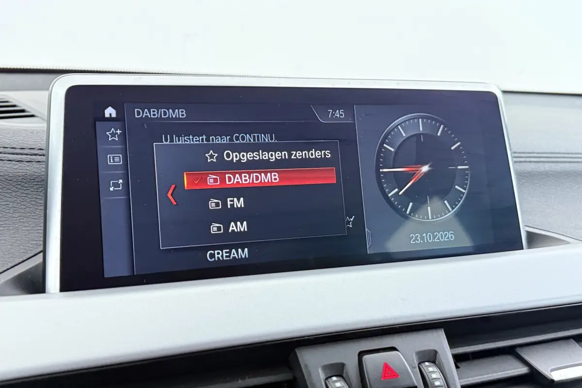 SDrive18i Business Edition Plus | Sportstoelen | Breed Navi | Camera | Stoelverwarming |