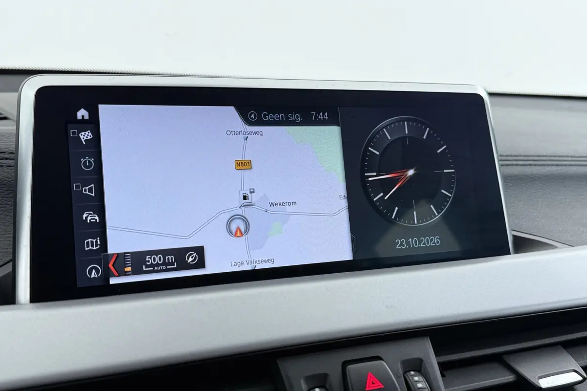 SDrive18i Business Edition Plus | Sportstoelen | Breed Navi | Camera | Stoelverwarming |