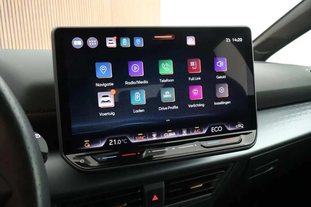 Business 231pk 62 kWh Camera Parkeersensoren ACC Navigatie Sportstoelen
