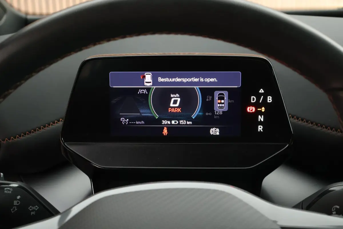 Business 231pk 62 kWh Camera Parkeersensoren ACC Navigatie Sportstoelen
