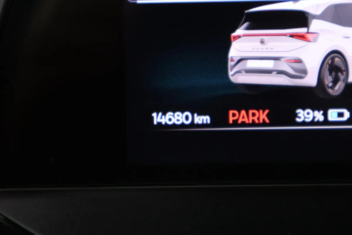 Business 231pk 62 kWh Camera Parkeersensoren ACC Navigatie Sportstoelen