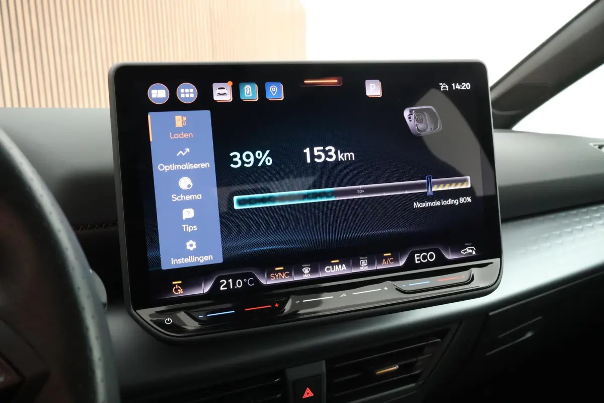 Business 231pk 62 kWh Camera Parkeersensoren ACC Navigatie Sportstoelen