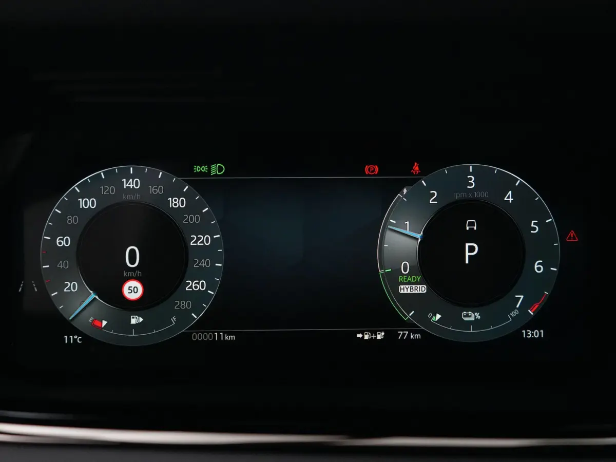 1.5 P270e PHEV AWD Business Dynamic Edition | Nu met €6.127,- voordeel!* | Elektr. Trekhaak | Pixel LED | Black Exterior Pack | Panoramisch schuifdak |