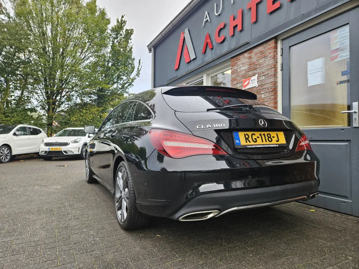 180 Business Solution Automaat! NAP! LED! Mooie/Nette Auto! Navigatie!