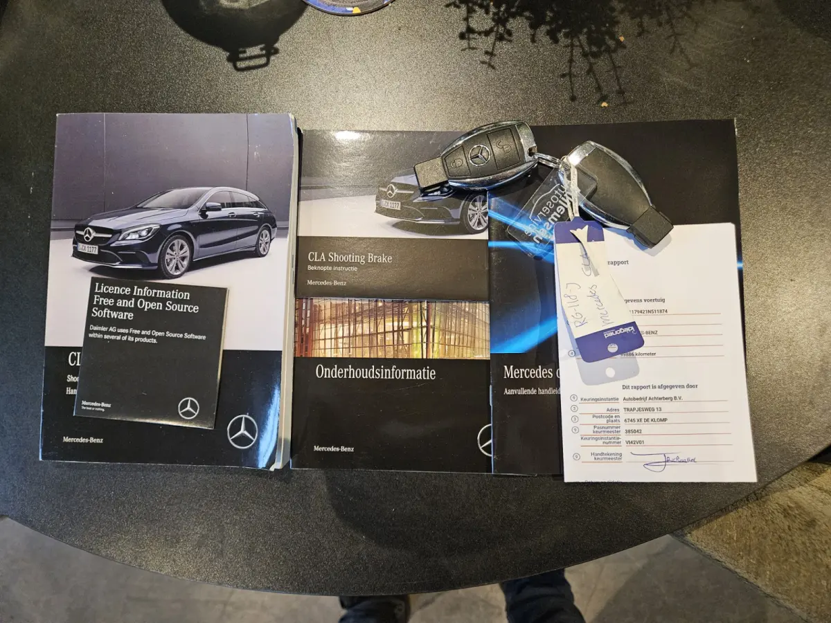 180 Business Solution Automaat! NAP! LED! Mooie/Nette Auto! Navigatie!