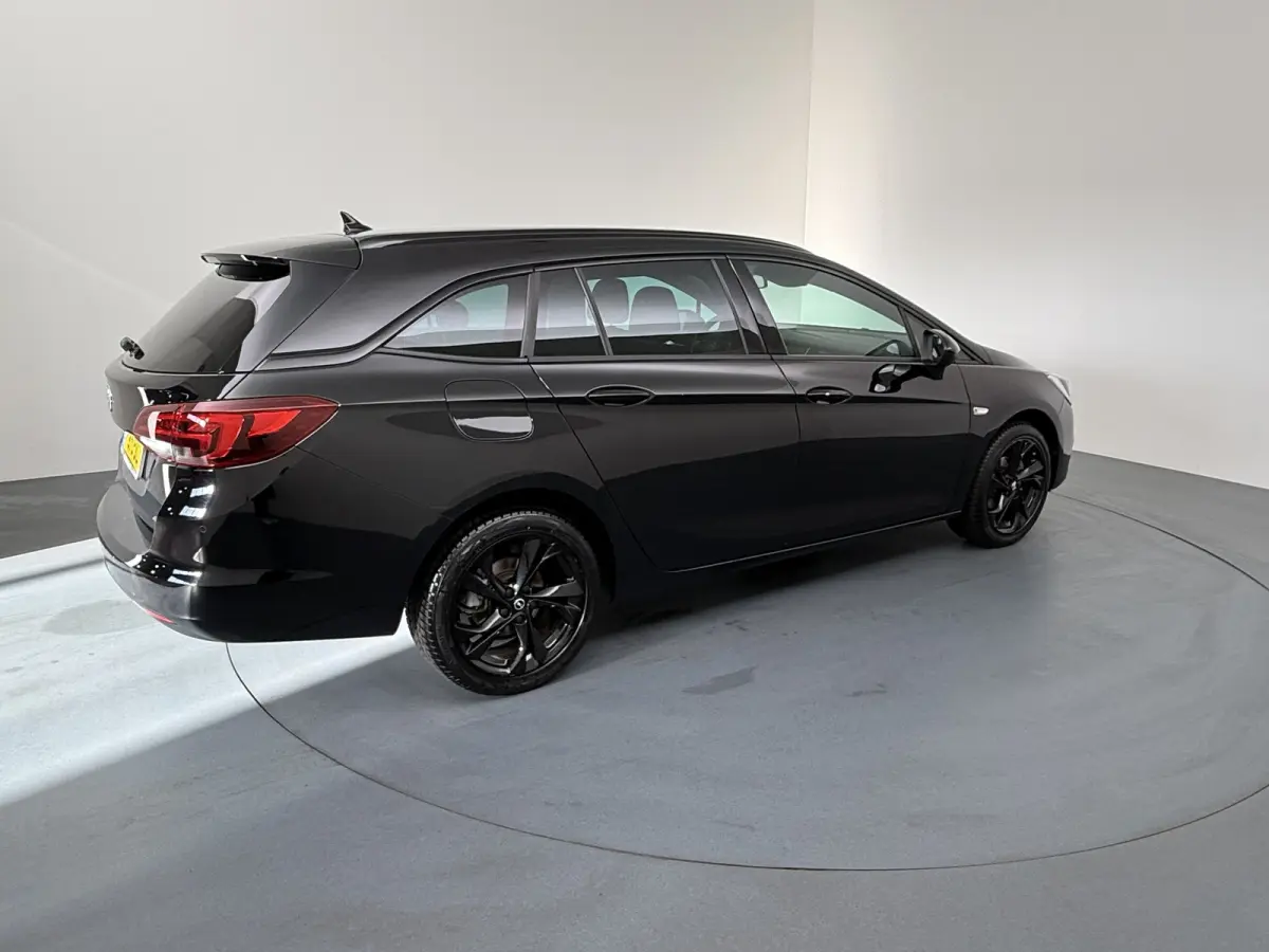 1.2 T. 130 pk Business Elegance / Navigatie / Alcantara / Parkeersensoren / Matrix LED / Keyless / Carplay / 17'' LMV