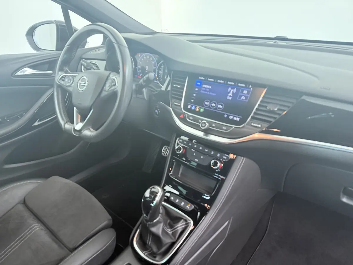 1.2 T. 130 pk Business Elegance / Navigatie / Alcantara / Parkeersensoren / Matrix LED / Keyless / Carplay / 17'' LMV