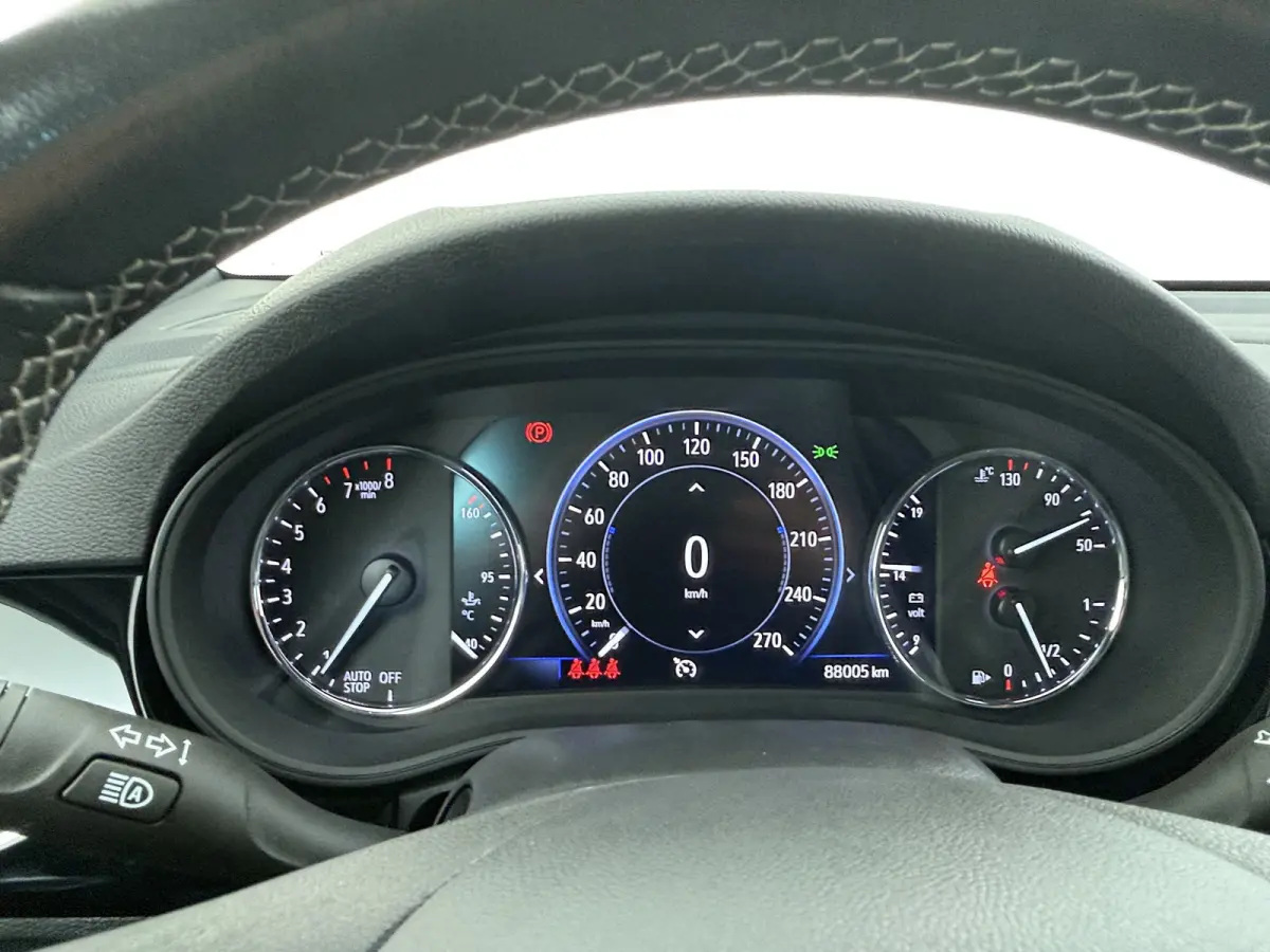 1.2 T. 130 pk Business Elegance / Navigatie / Alcantara / Parkeersensoren / Matrix LED / Keyless / Carplay / 17'' LMV