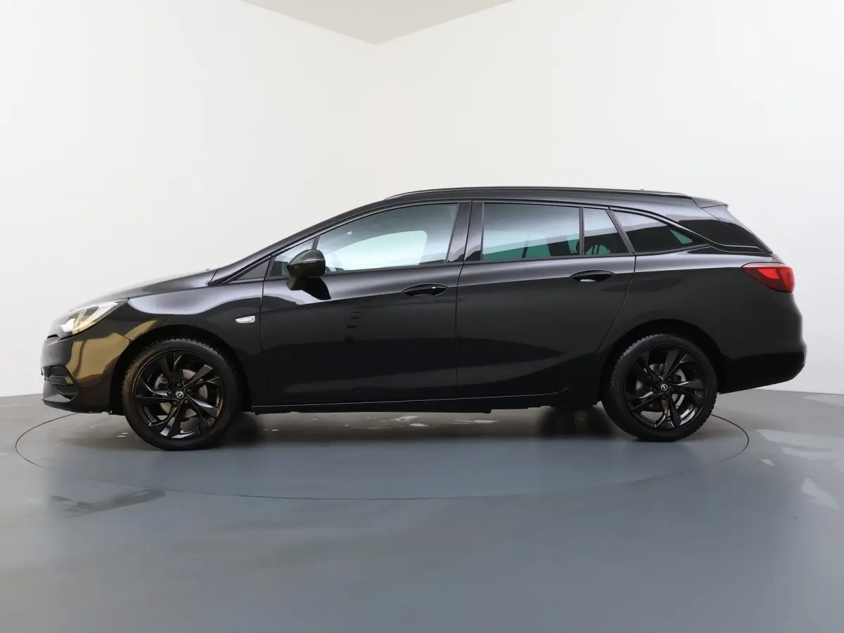 1.2 T. 130 pk Business Elegance / Navigatie / Alcantara / Parkeersensoren / Matrix LED / Keyless / Carplay / 17'' LMV