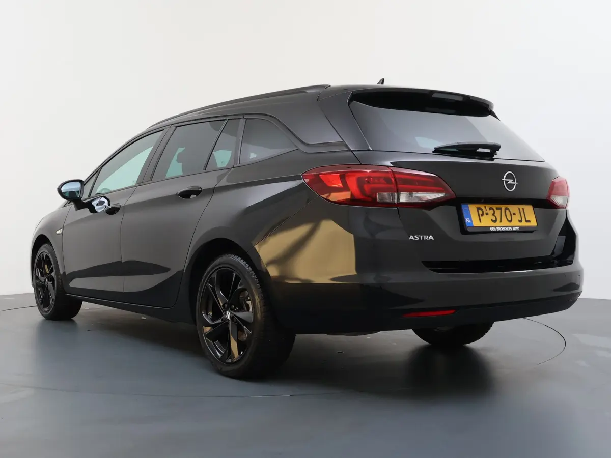 1.2 T. 130 pk Business Elegance / Navigatie / Alcantara / Parkeersensoren / Matrix LED / Keyless / Carplay / 17'' LMV