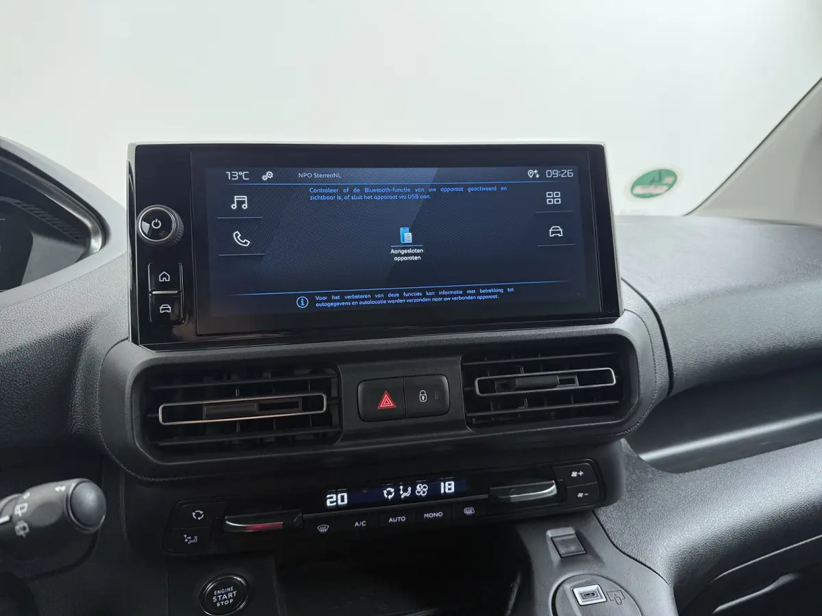1.5 BlueHDi 130 EAT8 S&S L1 | MET STELLINGEN | | INRICHTING MET KASTEN | | Achteruitrijcamera | Airco (automatisch) | Apple Carplay/Android Auto|telefoonintegratie premium