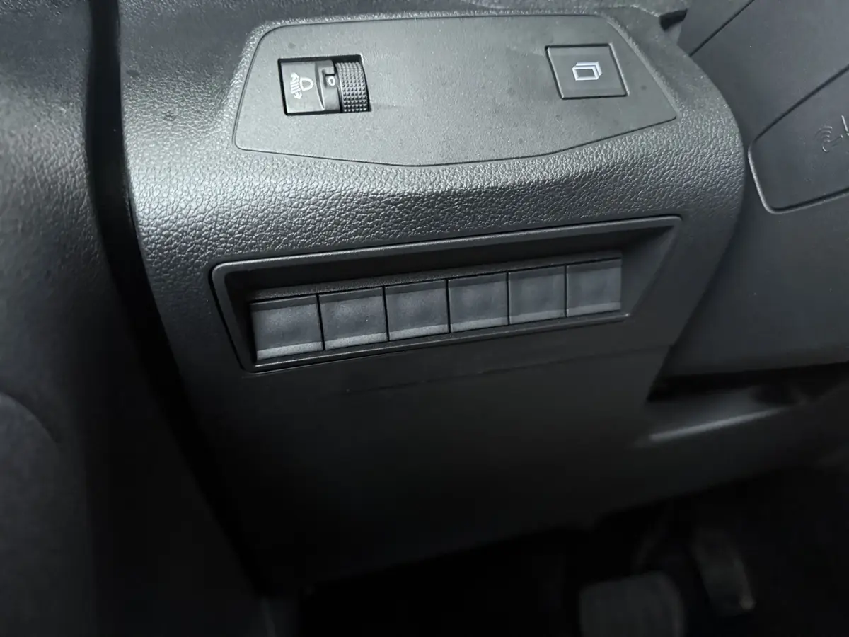 1.5 BlueHDi 130 EAT8 S&S L1 | MET STELLINGEN | | INRICHTING MET KASTEN | | Achteruitrijcamera | Airco (automatisch) | Apple Carplay/Android Auto|telefoonintegratie premium