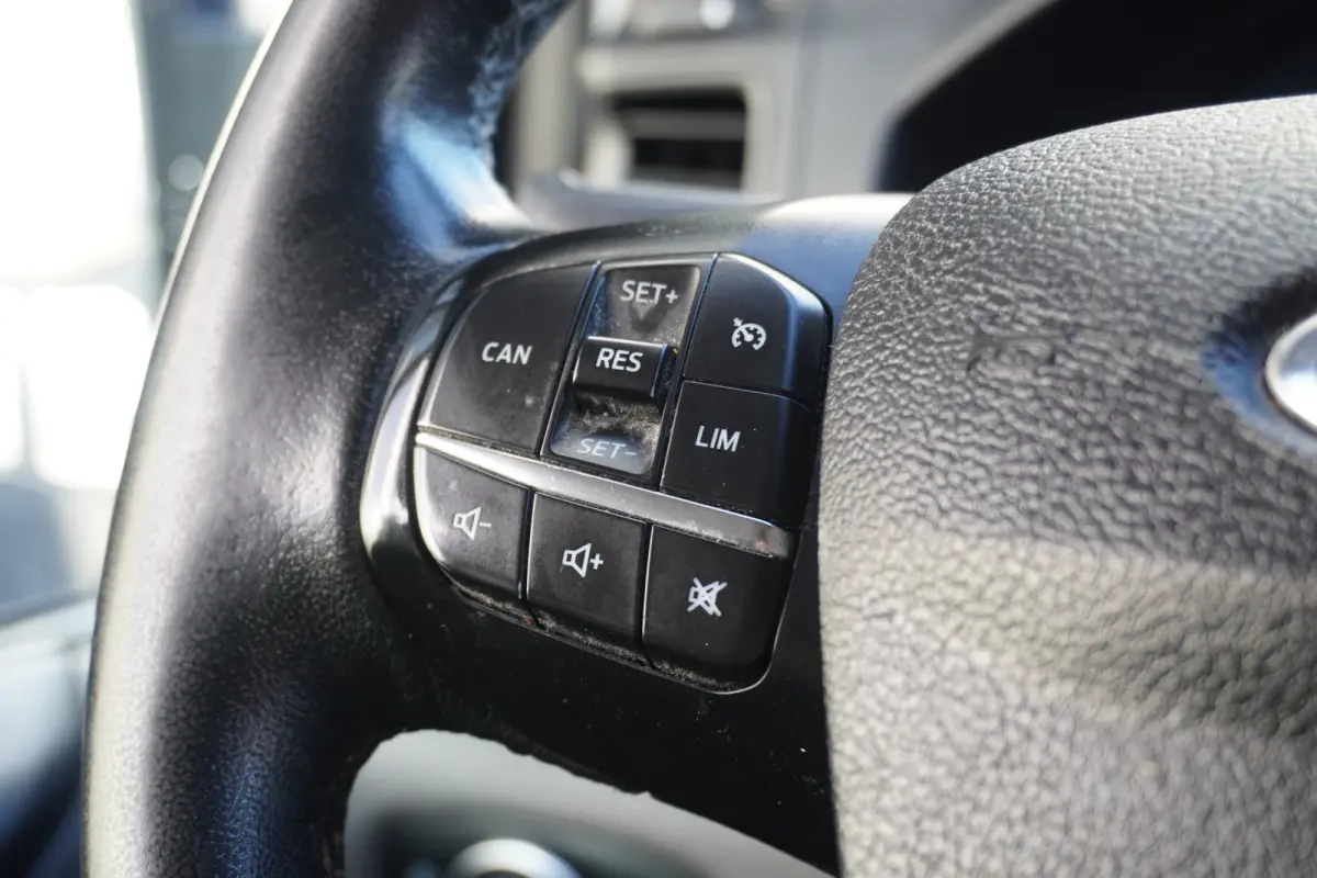 2.0 TDCI 130PK Automaat L2 EURO 6 - Airco - Navi - Cruise - €16.900,- Excl.