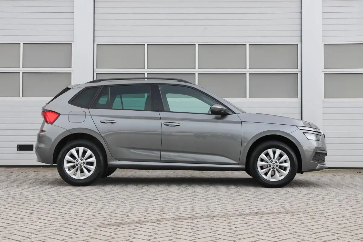 1.0 TSI 110pk Sport Business | Climatronic | Cruise Control | SmartLink | Lane Assist