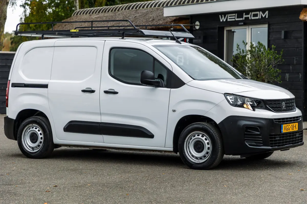 1.5 BlueHDI Pro I Trekhaak I imperial I dealer onderhouden I