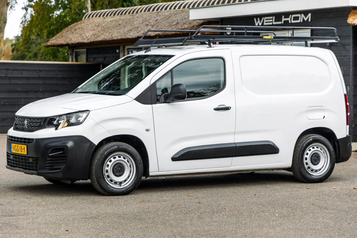 1.5 BlueHDI Pro I Trekhaak I imperial I dealer onderhouden I