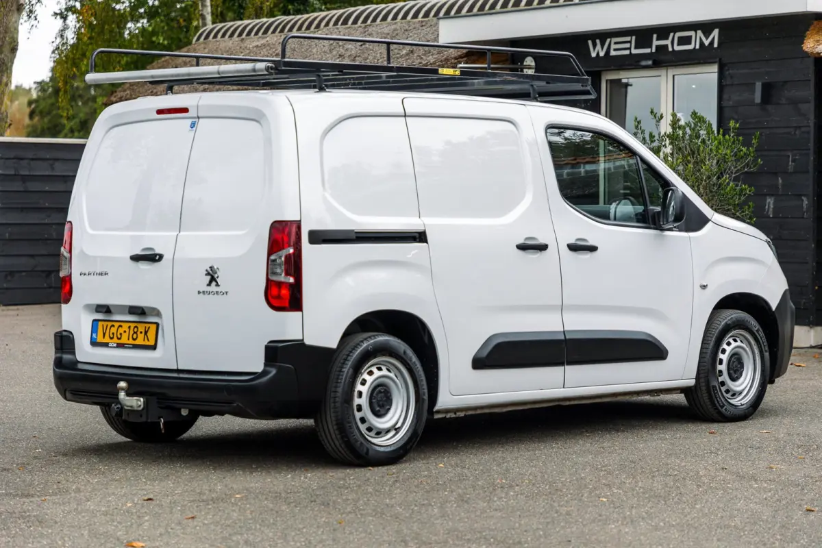 1.5 BlueHDI Pro I Trekhaak I imperial I dealer onderhouden I