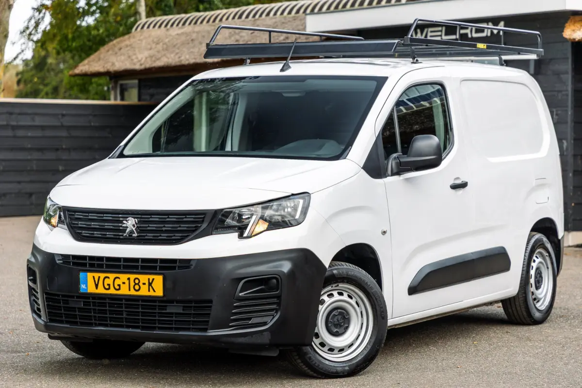 1.5 BlueHDI Pro I Trekhaak I imperial I dealer onderhouden I