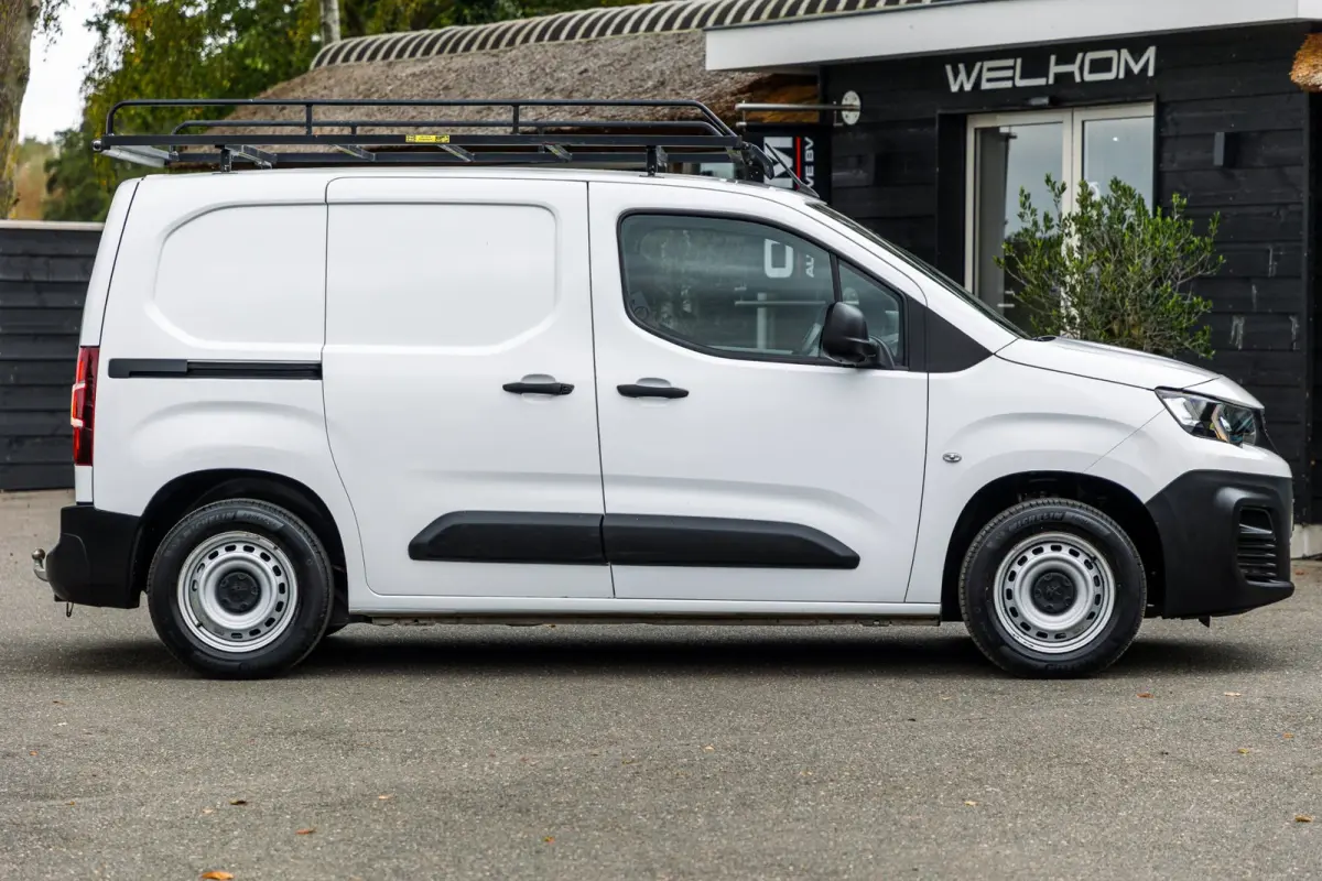 1.5 BlueHDI Pro I Trekhaak I imperial I dealer onderhouden I