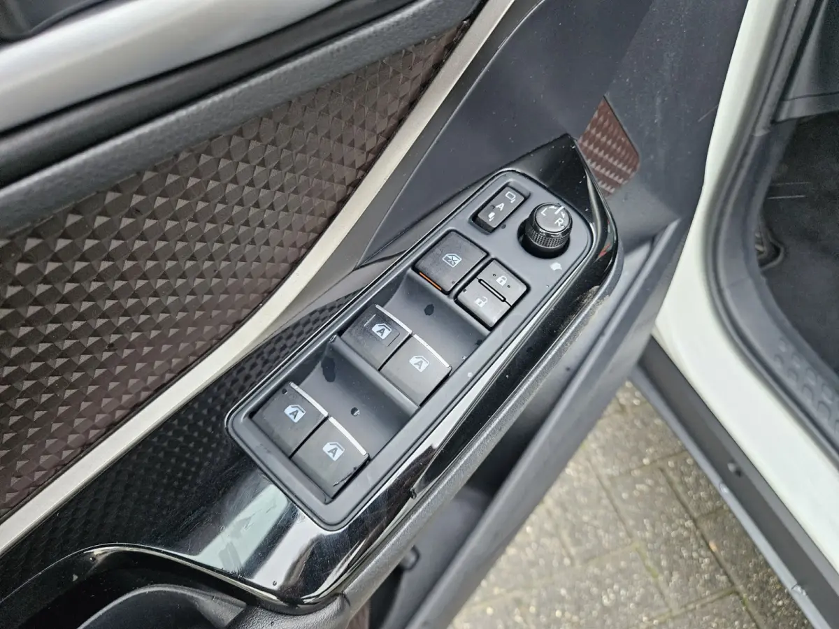 1.8 Hybrid Executive Camera! Navigatie! Airco/Clima! Mooie/Nette Auto!