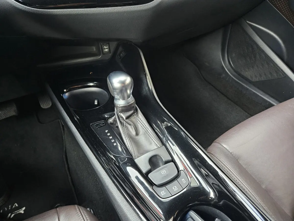 1.8 Hybrid Executive Camera! Navigatie! Airco/Clima! Mooie/Nette Auto!