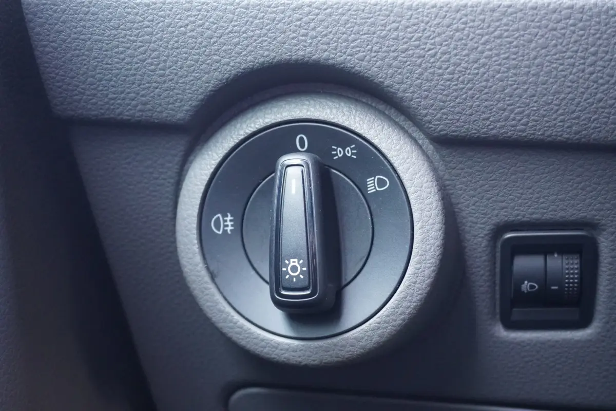 2.0 TDI L2 EURO 6 - Airco - Navi - Cruise - €16.900,- Excl.
