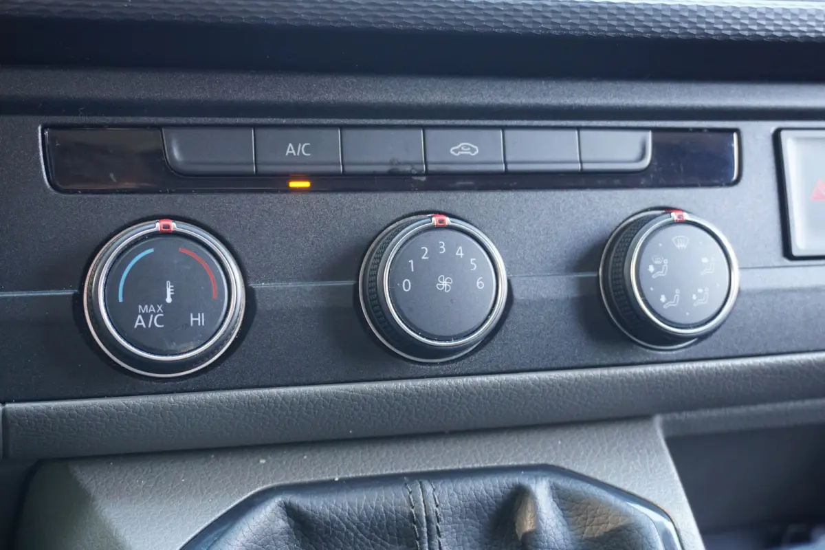 2.0 TDI L2 EURO 6 - Airco - Navi - Cruise - €16.900,- Excl.