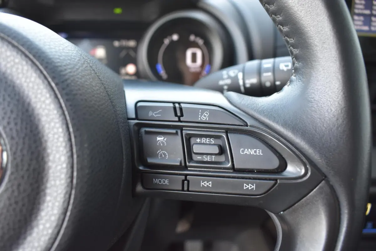 1.5 Hybrid Comfort|camera|ACC|carplay