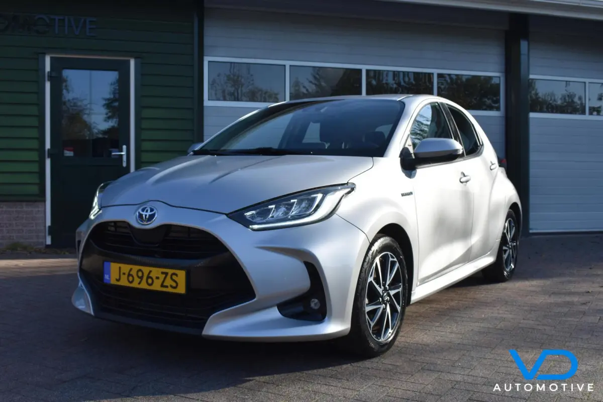 1.5 Hybrid Comfort|camera|ACC|carplay