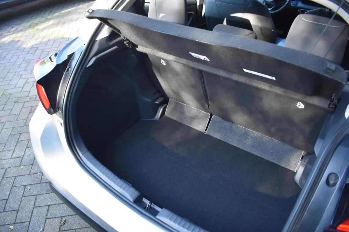 1.5 Hybrid Comfort|camera|ACC|carplay