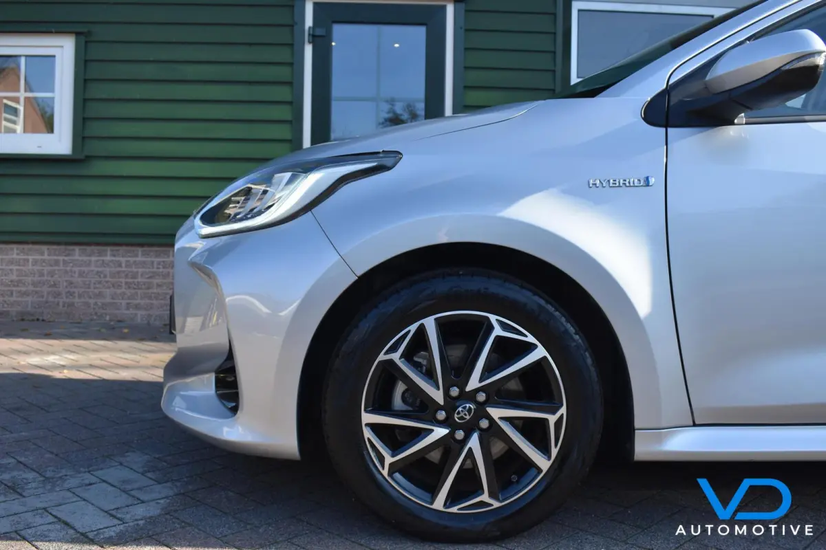 1.5 Hybrid Comfort|camera|ACC|carplay