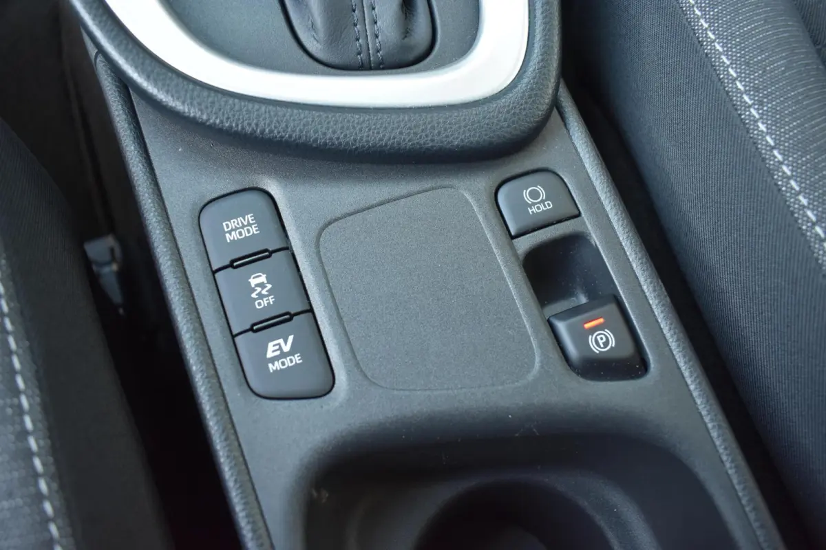1.5 Hybrid Comfort|camera|ACC|carplay