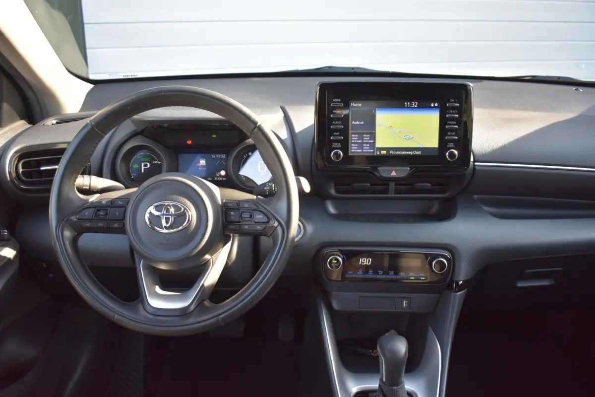 1.5 Hybrid Comfort|camera|ACC|carplay