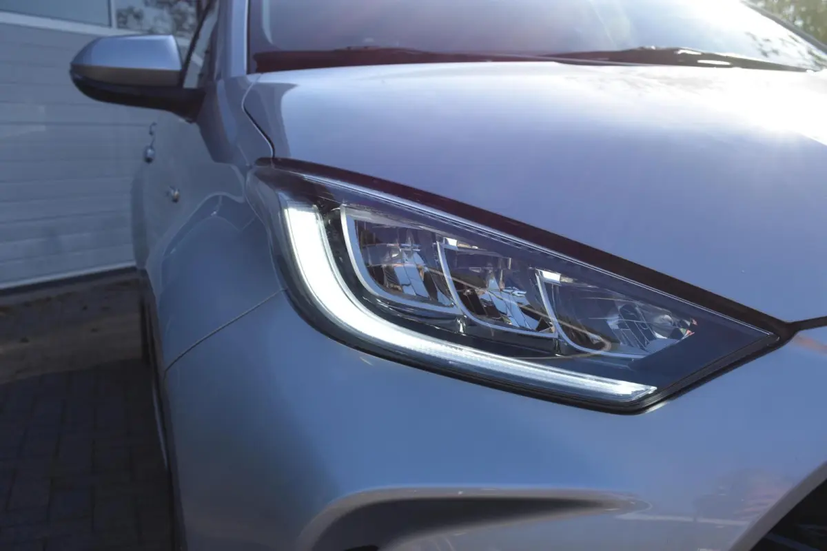 1.5 Hybrid Comfort|camera|ACC|carplay