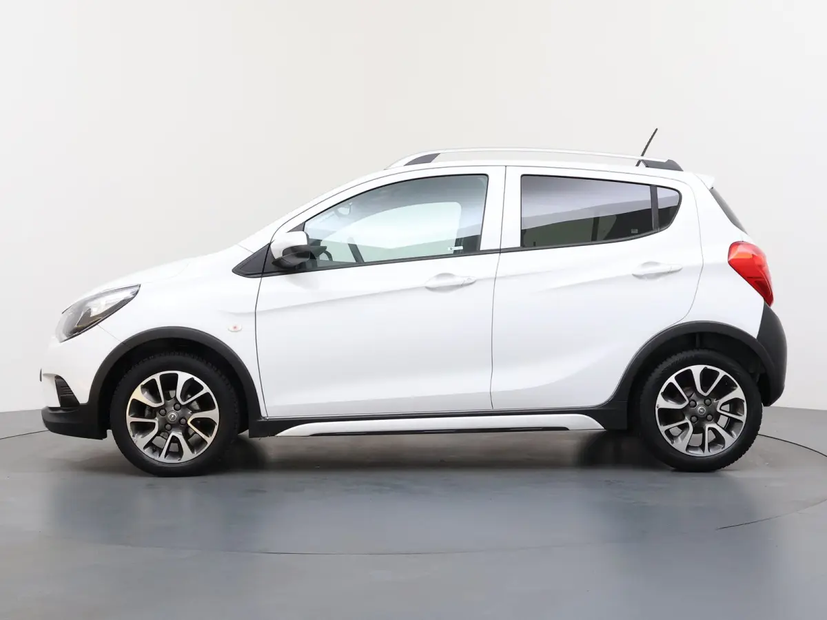 1.0 Online Edition / Navigatie / Parkeersensoren / Carplay / Airco / 15'' LMV