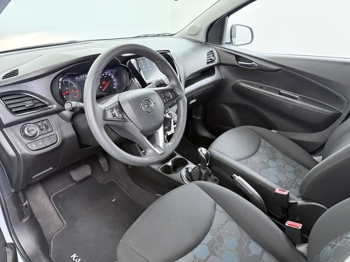 1.0 Online Edition / Navigatie / Parkeersensoren / Carplay / Airco / 15'' LMV