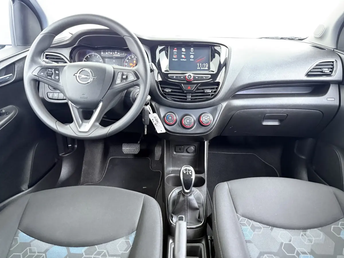 1.0 Online Edition / Navigatie / Parkeersensoren / Carplay / Airco / 15'' LMV