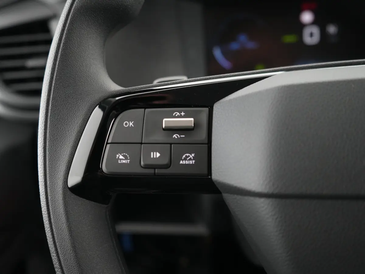 EV L3 75 kWh | 8 JAAR GARANTIE | | Achteruitrijcamera | Cruise control | Dodehoek detectie