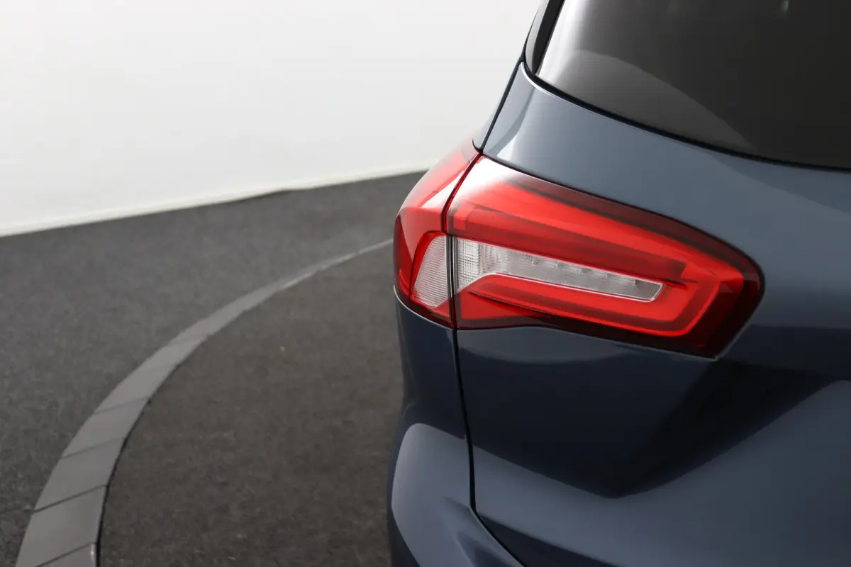 1.0 EcoBoost Hybrid Titanium X | Winterpack | B&O Audio | Elektrische Achterklep | Camera | Keyless | CarPlay/Android Auto | Navigatie