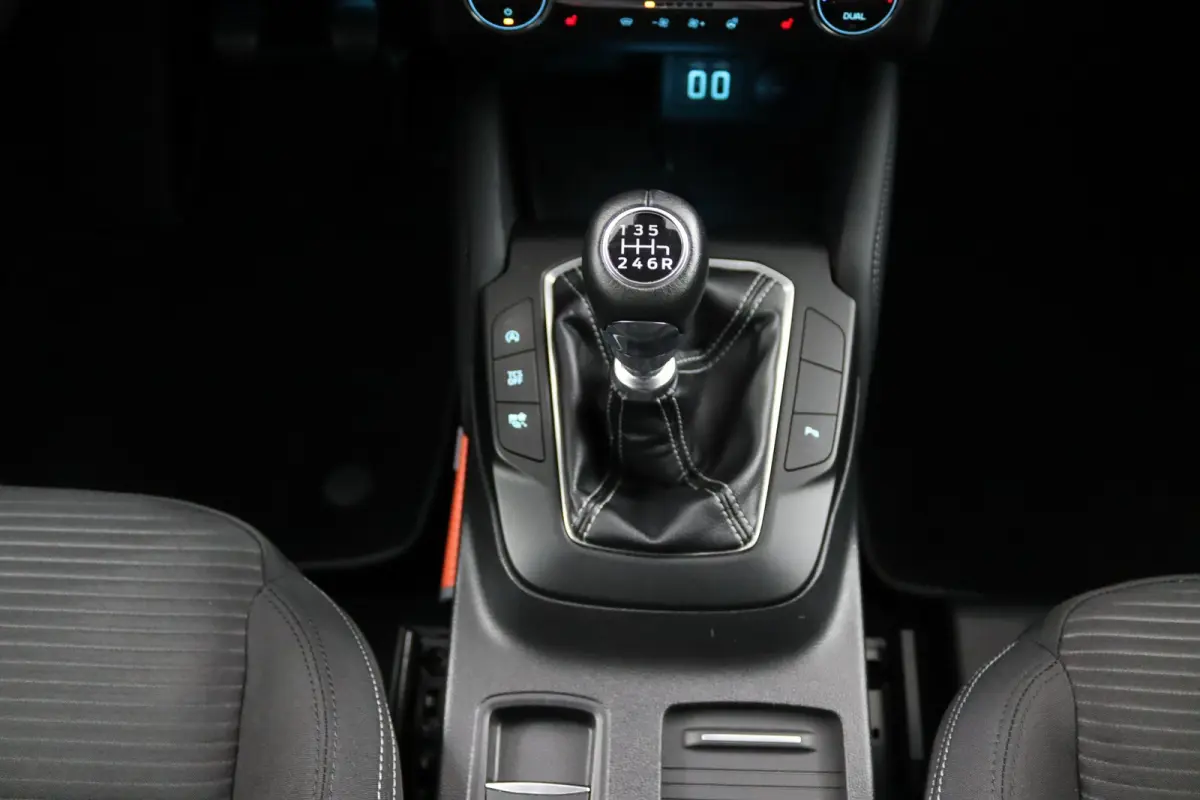 1.0 EcoBoost Hybrid Titanium X | Winterpack | B&O Audio | Elektrische Achterklep | Camera | Keyless | CarPlay/Android Auto | Navigatie