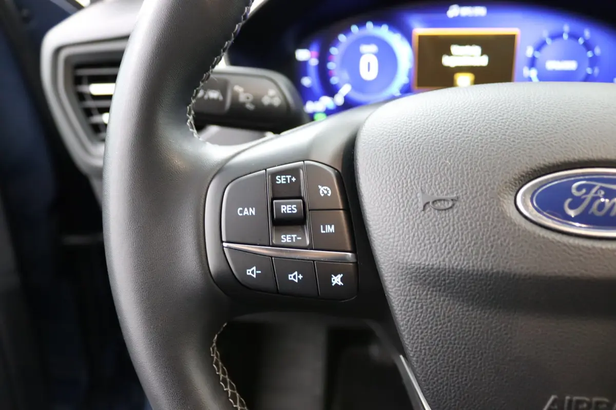 1.0 EcoBoost Hybrid Titanium X | Winterpack | B&O Audio | Elektrische Achterklep | Camera | Keyless | CarPlay/Android Auto | Navigatie