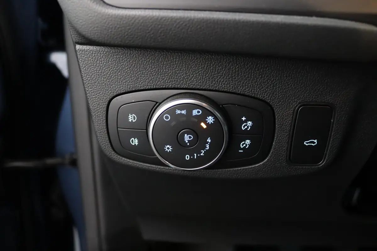 1.0 EcoBoost Hybrid Titanium X | Winterpack | B&O Audio | Elektrische Achterklep | Camera | Keyless | CarPlay/Android Auto | Navigatie