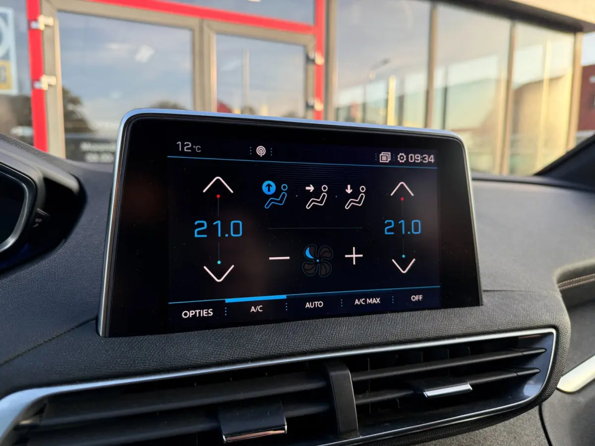 1.2 GT Line | D-Riem 2025 V.V. | Carplay | Camera