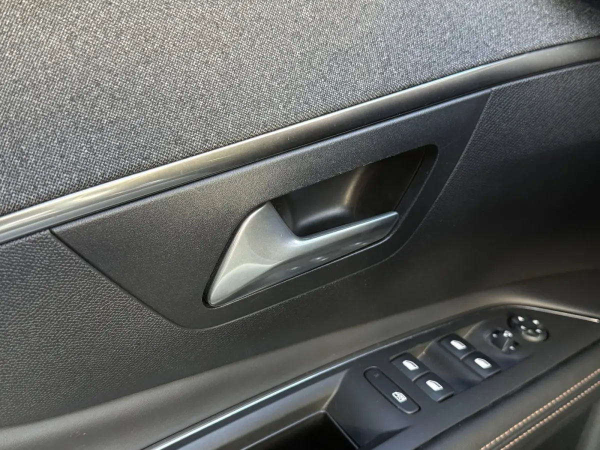 1.2 GT Line | D-Riem 2025 V.V. | Carplay | Camera