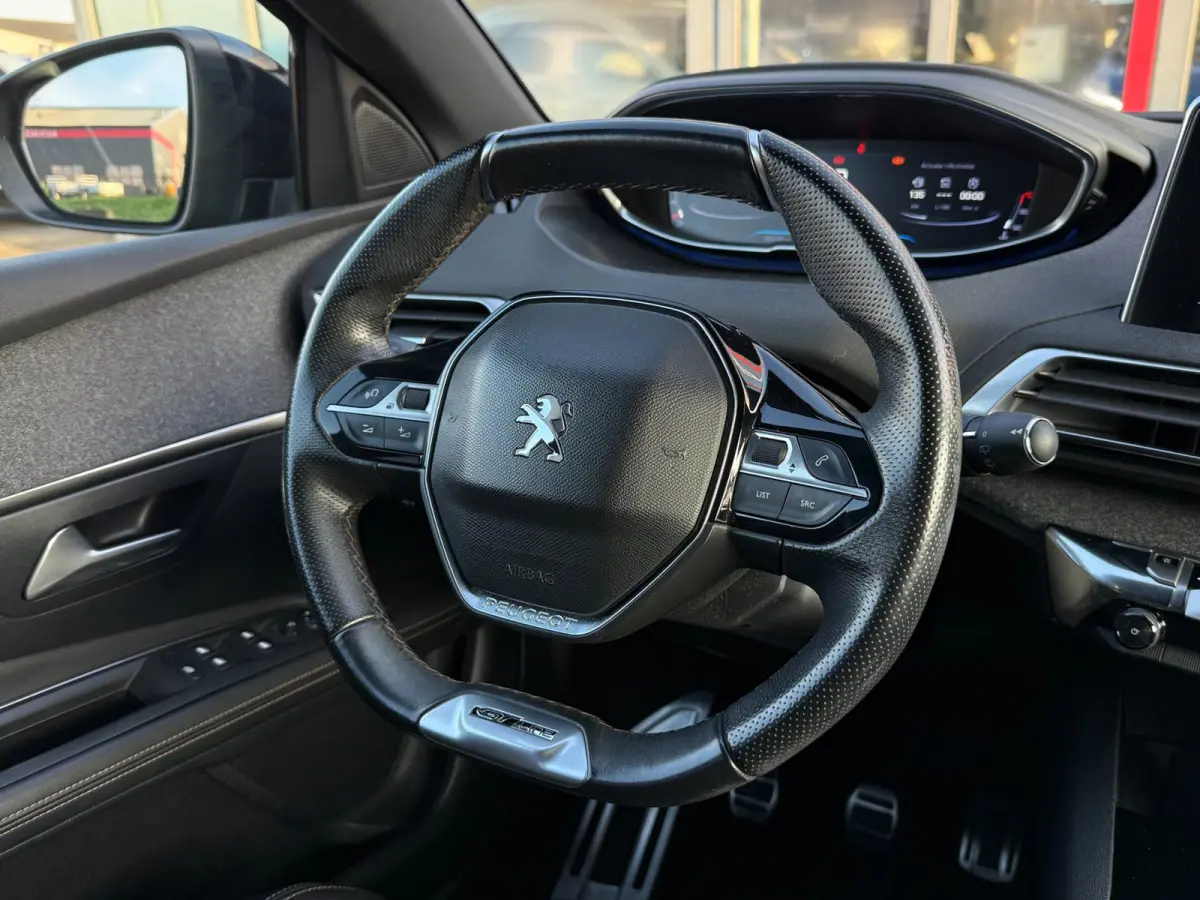 1.2 GT Line | D-Riem 2025 V.V. | Carplay | Camera